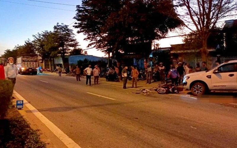 Ninh Thuận: Người phụ nữ bị xe tải tông tử vong khi tránh ôtô trên vỉa hè