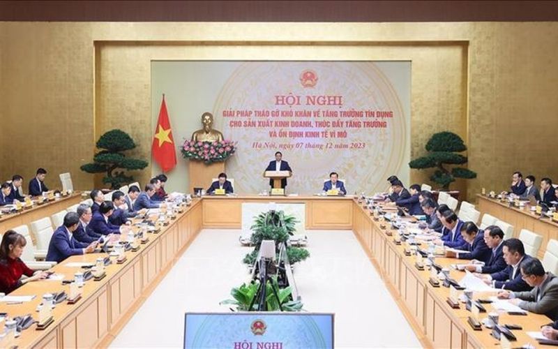 Nổi bật tuần qua: Tháo gỡ khó khăn về vốn; xử lý nghiêm vụ học sinh xúc phạm giáo viên