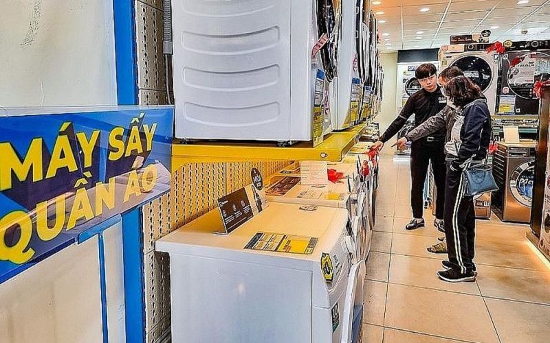 Nồm ẩm kéo dài, thị trường thiết bị sấy và hút ẩm tiêu thụ mạnh