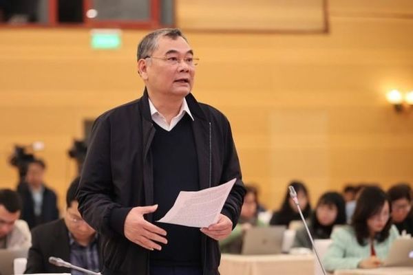 Phó Tổng giám đốc Công ty Phúc Sơn mới học hết lớp 4
