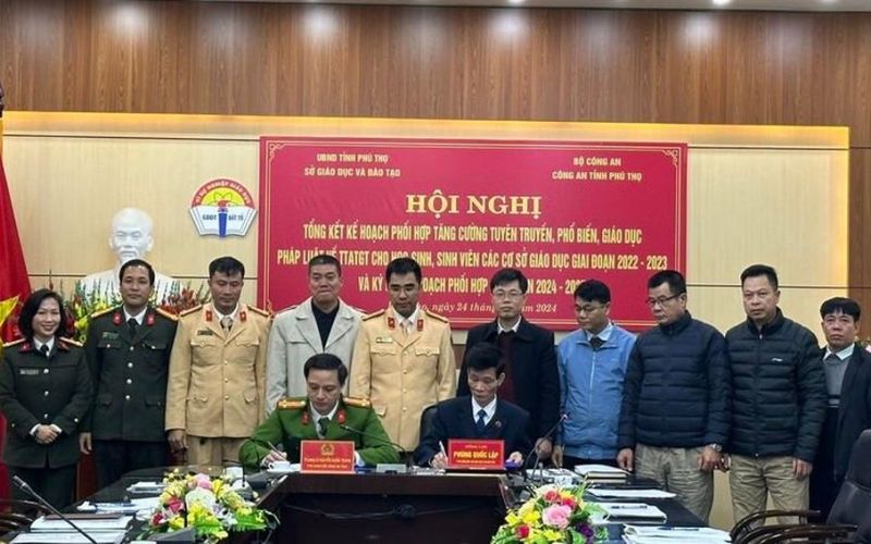 Phú Thọ phối hợp tuyên truyền về trật tự ATGT cho học sinh, sinh viên