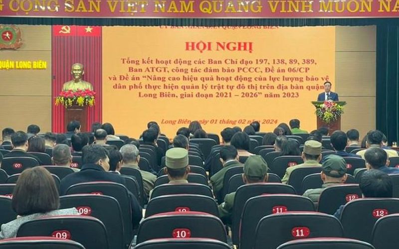 Quận Long Biên năm 2024: 'Năm hành động vì cảnh quan môi trường đô thị và chuyển đổi số'