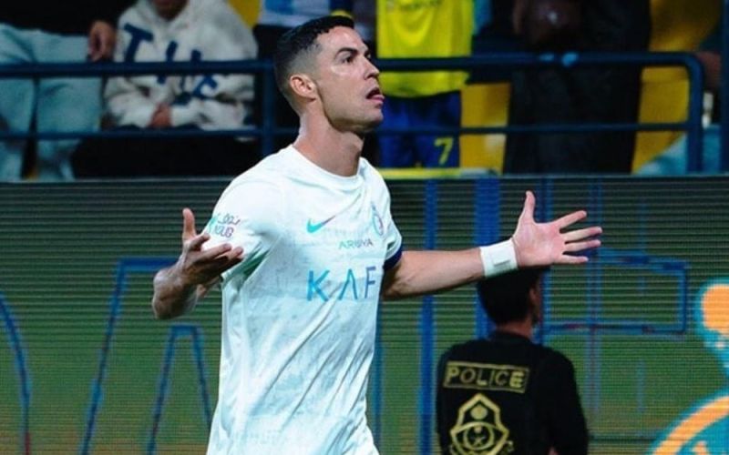 Ronaldo vươn lên vị trí số một thế giới bằng 2 quả phạt đền
