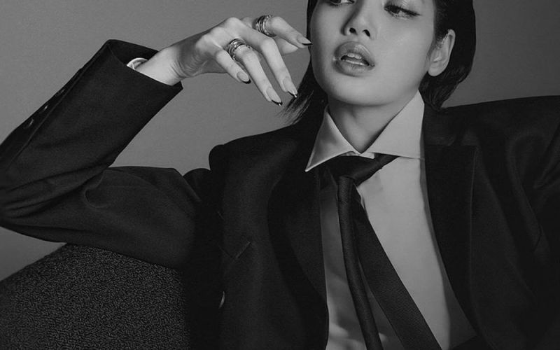 Sau Jennie, Lisa (BlackPink) mở công ty riêng