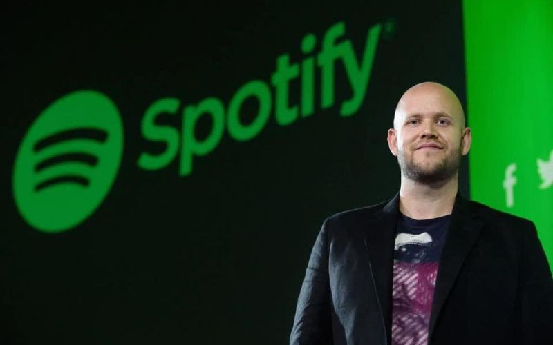 Sếp Spotify phản đối Apple