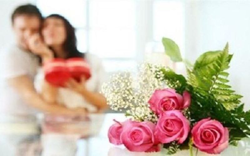 Sinh nhật tôi chồng không ở cùng lại đi với người phụ nữ khác