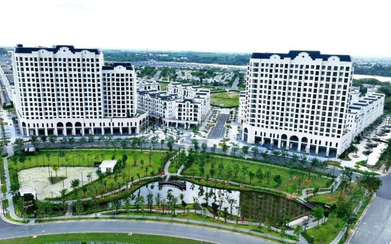 Sky Garden - căn hộ vườn ban công đậm chất Pháp trên đảo Đại Phước