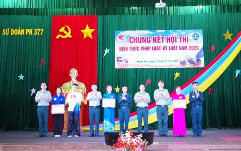 Sư đoàn Phòng không 377 tổ chức chung kết hội thi tìm hiểu pháp luật, kỷ luật năm 2023