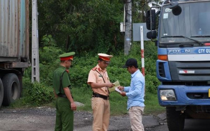 Tăng cường bảo đảm trật tự an toàn giao thông dịp Tết