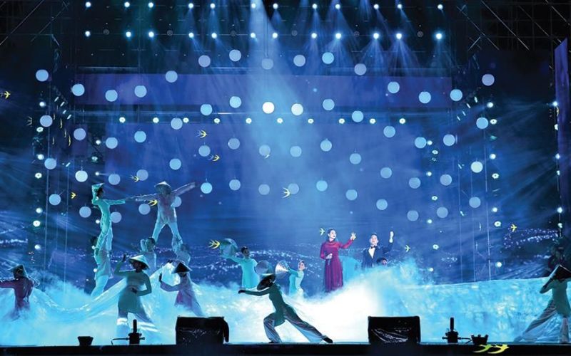 Tạo không khí hân hoan đón chào năm mới