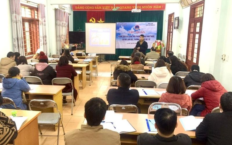 Tập huấn xây dựng môi trường không khói thuốc tại Ba Bể