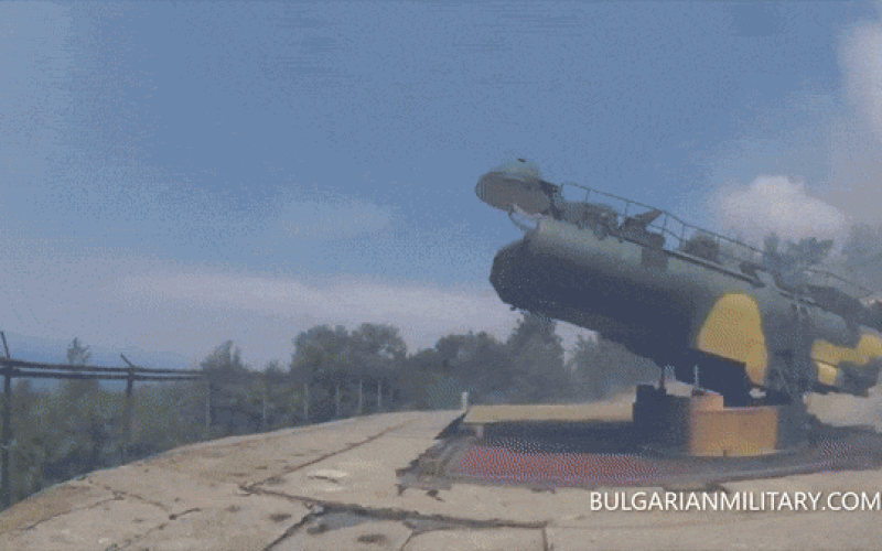 Thấy gì khi Nga dùng tên lửa diệt hạm khổng lồ để đánh mục tiêu mặt đất?