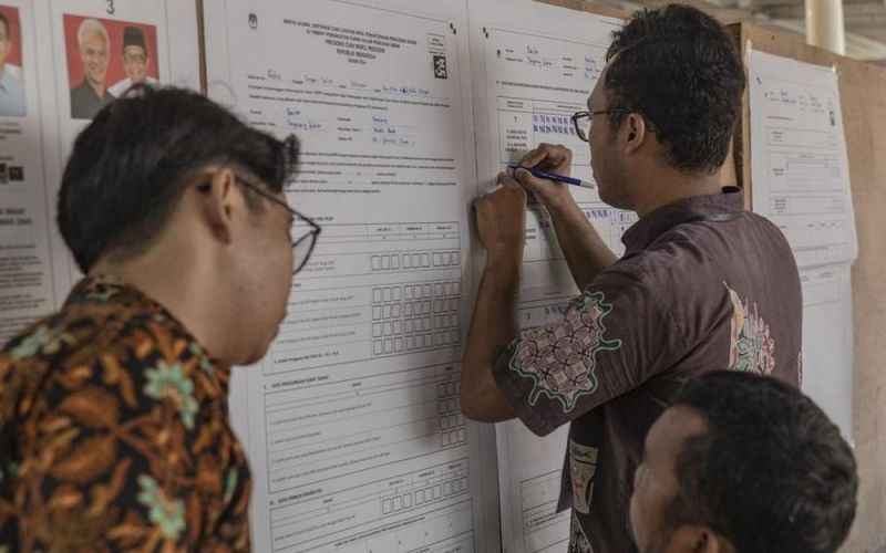 THẾ GIỚI 24H: Hơn 70 nhân viên bầu cử Indonesia tử vong vì kiệt sức