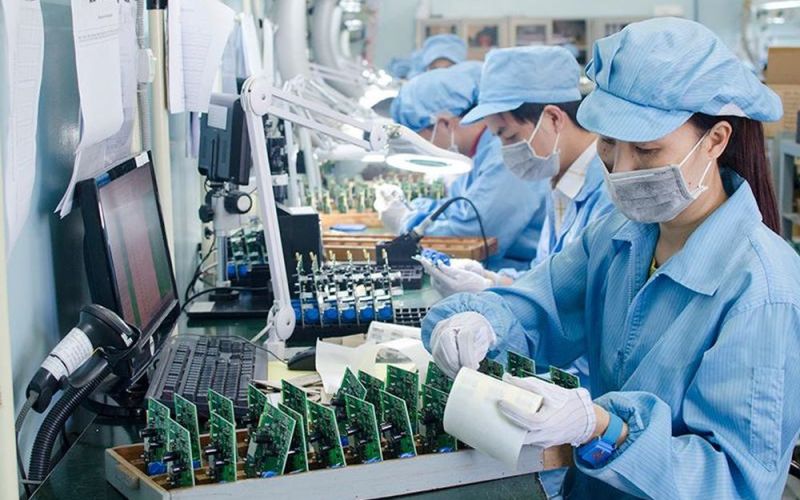 Thiếu vắng tập đoàn lớn dẫn dắt cuộc đua, xuất khẩu phụ thuộc 'ông lớn' ngoại