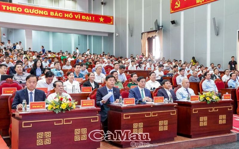 Thủ tướng Chính phủ Phạm Minh Chính: 'Tôi tin tưởng, sau công bố quy hoạch và xúc tiến đầu tư, Cà Mau sẽ có bước đột phá phát triển'