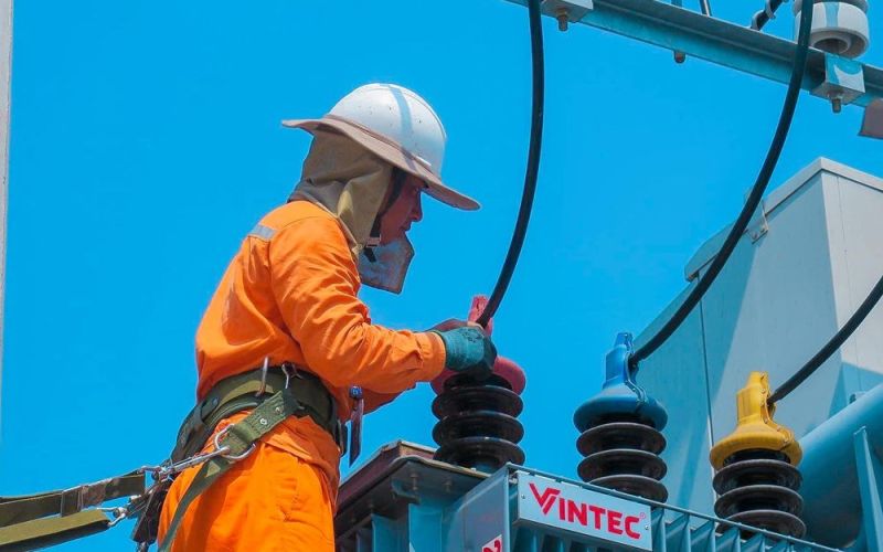 Thủ tướng: Nghiêm cấm tiêu cực, tham nhũng trong sản xuất mua bán điện