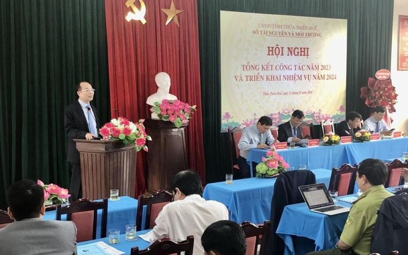 Tiếp tục thực hiện tốt các nhiệm vụ quản lý nhà nước về đất đai, tài nguyên, môi trường