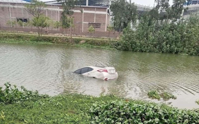 Tin tức 24h qua: Được cứu khỏi ô tô chìm dưới sông, nữ tài xế đợi ngày gặp được ân nhân