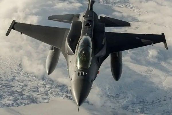 Tổng thống Ukraine: Máy bay chiến đấu F-16 sẽ có mặt ở Ukraine trong năm nay