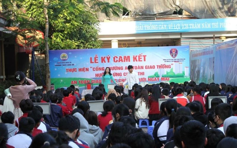Trường THCS Láng Hạ xây dựng mô hình cổng trường an toàn giao thông