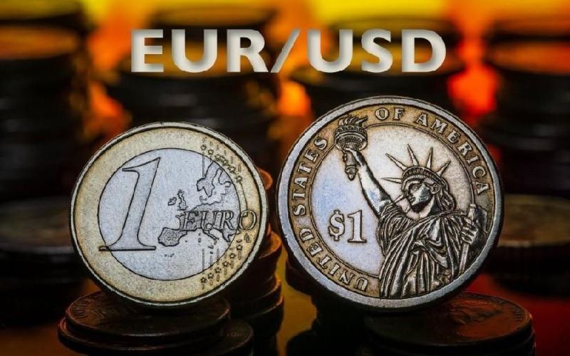 Tỷ giá ngoại tệ hôm nay 4/12: Tỷ giá USD, EUR, CAD, Bảng Anh, tỷ giá hối đoái... dự báo đồng bạc xanh giảm nhẹ dịp cuối năm