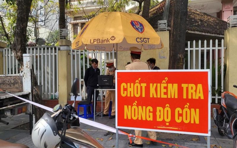 'Ủng hộ cả 2 tay' quy định nồng độ cồn bằng 0