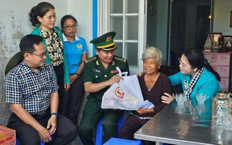 Ủy ban MTTQ Việt Nam thành phố Hồ Chí Minh tổ chức nhiều hoạt động kỷ niệm Ngày Biên phòng toàn dân