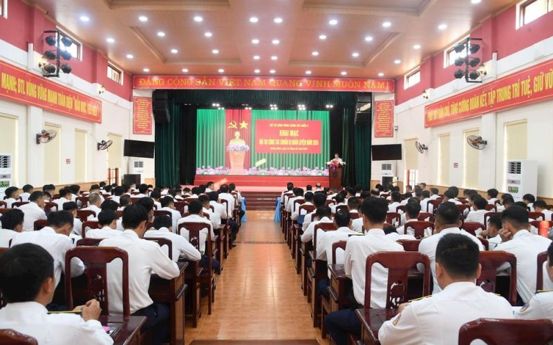 Vùng Cảnh sát biển 2 bế mạc hội thi công tác chuẩn bị huấn luyện