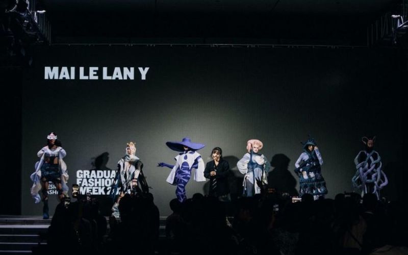 Xã hội qua lăng kính thời trang độc đáo của các nhà thiết kế GenZ