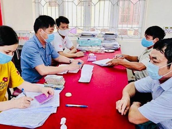 Xây dựng nghị định tăng mức tiền trợ cấp xã hội