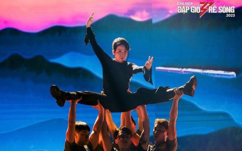 Xem trực tiếp 'Chị đẹp đạp gió rẽ sóng' tập 9