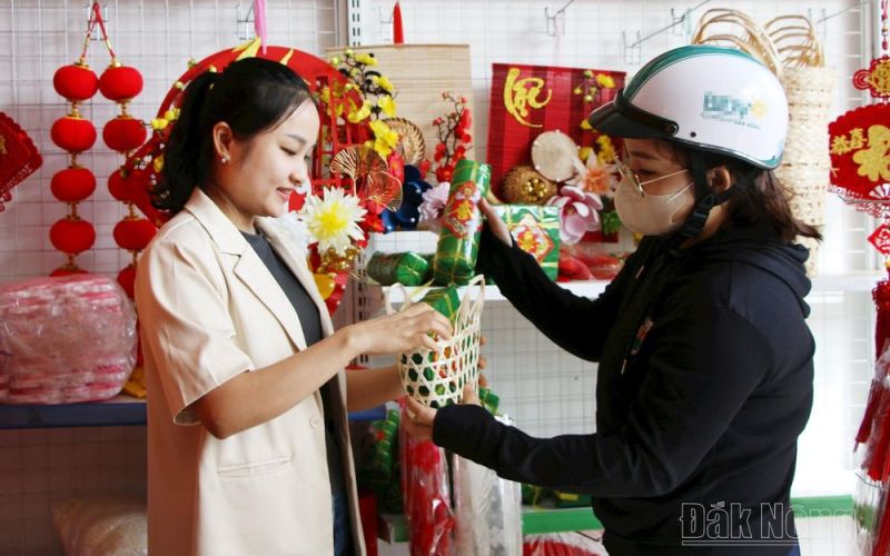 Xu hướng trang trí Tết thân thiện môi trường ở Đắk Nông